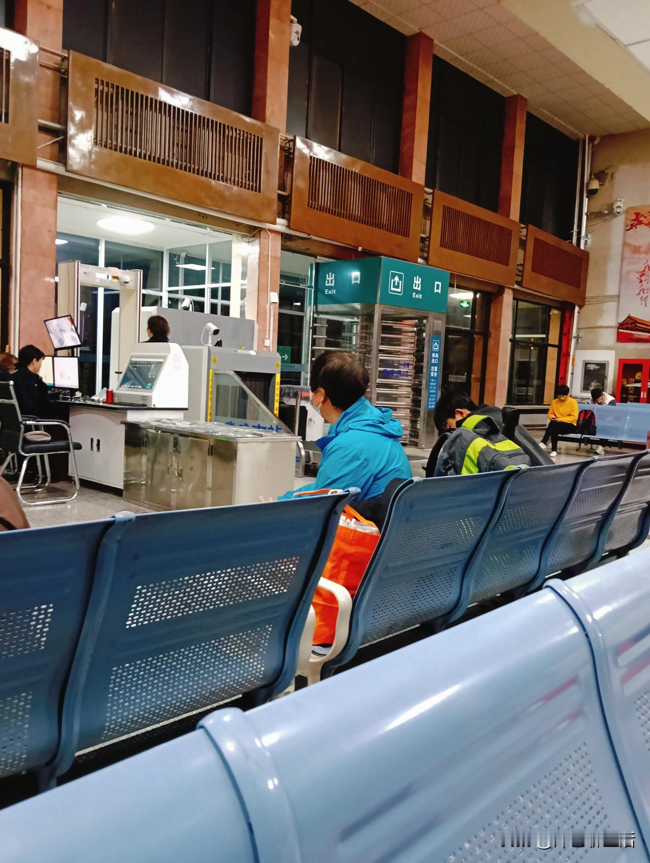 回家的感觉真好。

今年外出务工9个月，于12月1日离职回了老家。

见到亲戚朋