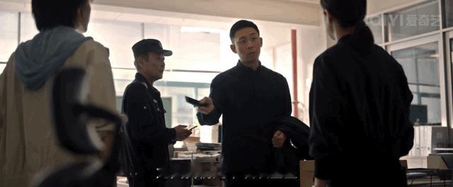#这么硬气的话还得张译来说# 未成年人的事儿是整个九部以及社会的大事儿！看张译的