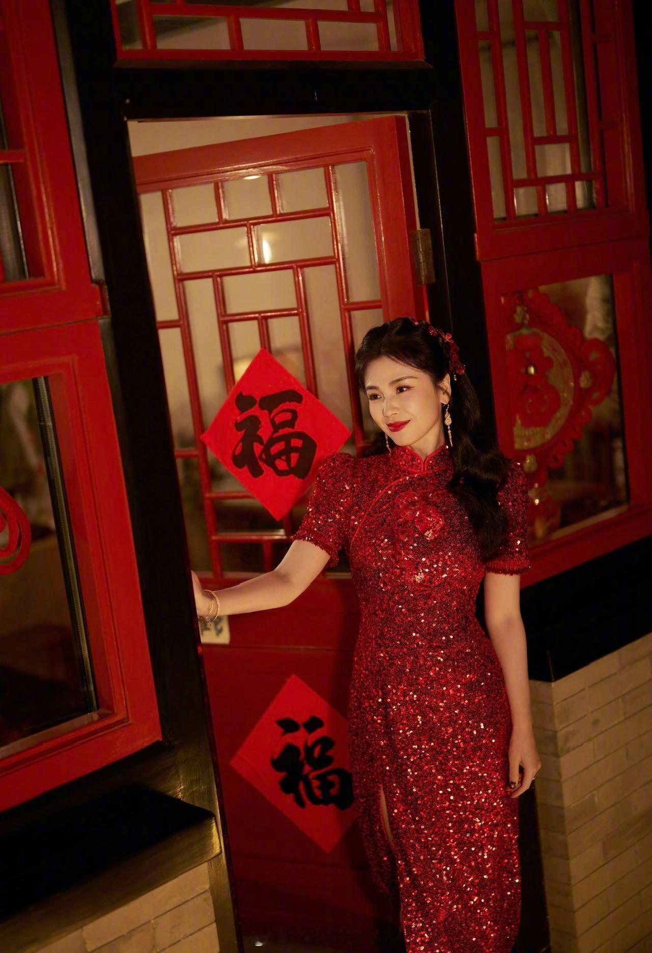 MOK_StarStyle 央视马年春晚明星造型赏析 ②1️⃣ 白鹿 in Je