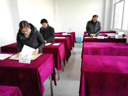 那年我曾当“枪手”
时间回溯到二十世纪的八十年代，牡丹江市要成立自行车厂，这是一