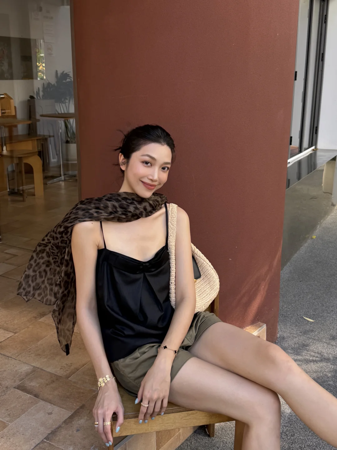 好热但是要保持优雅