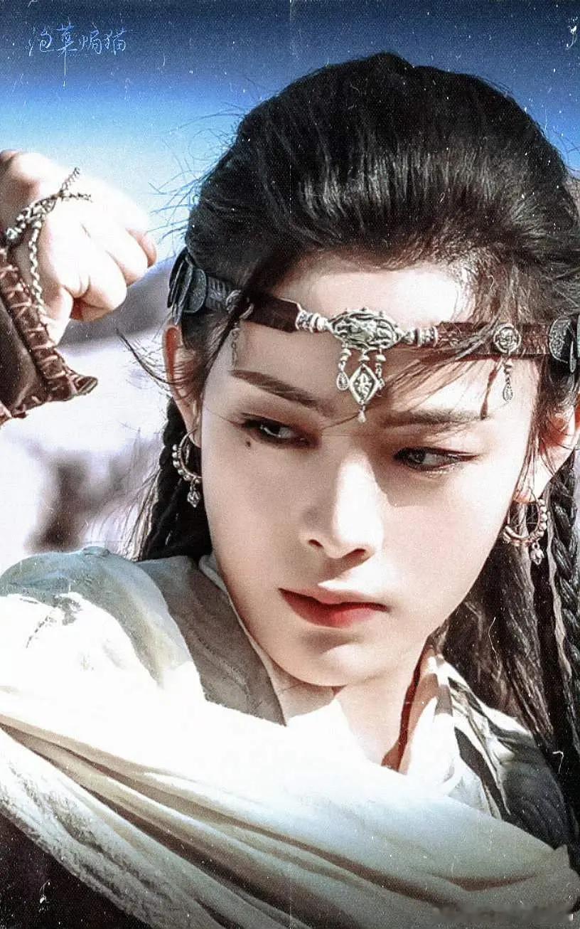 陈丽君参演的《镖人》马上暑假就可以和大家见面了，有点想这个又酷又飒的阿育娅女王了