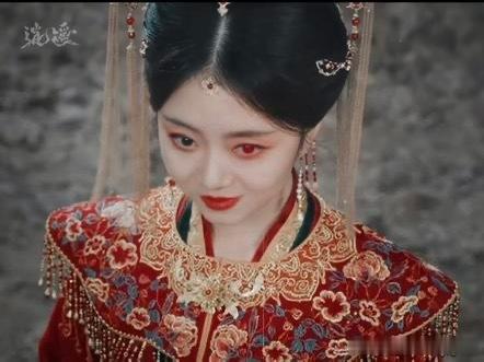 谭松韵别演了我害怕谭松韵的演技简直太有实力了，黑发抬头那一刻真的看得我毛骨悚然，