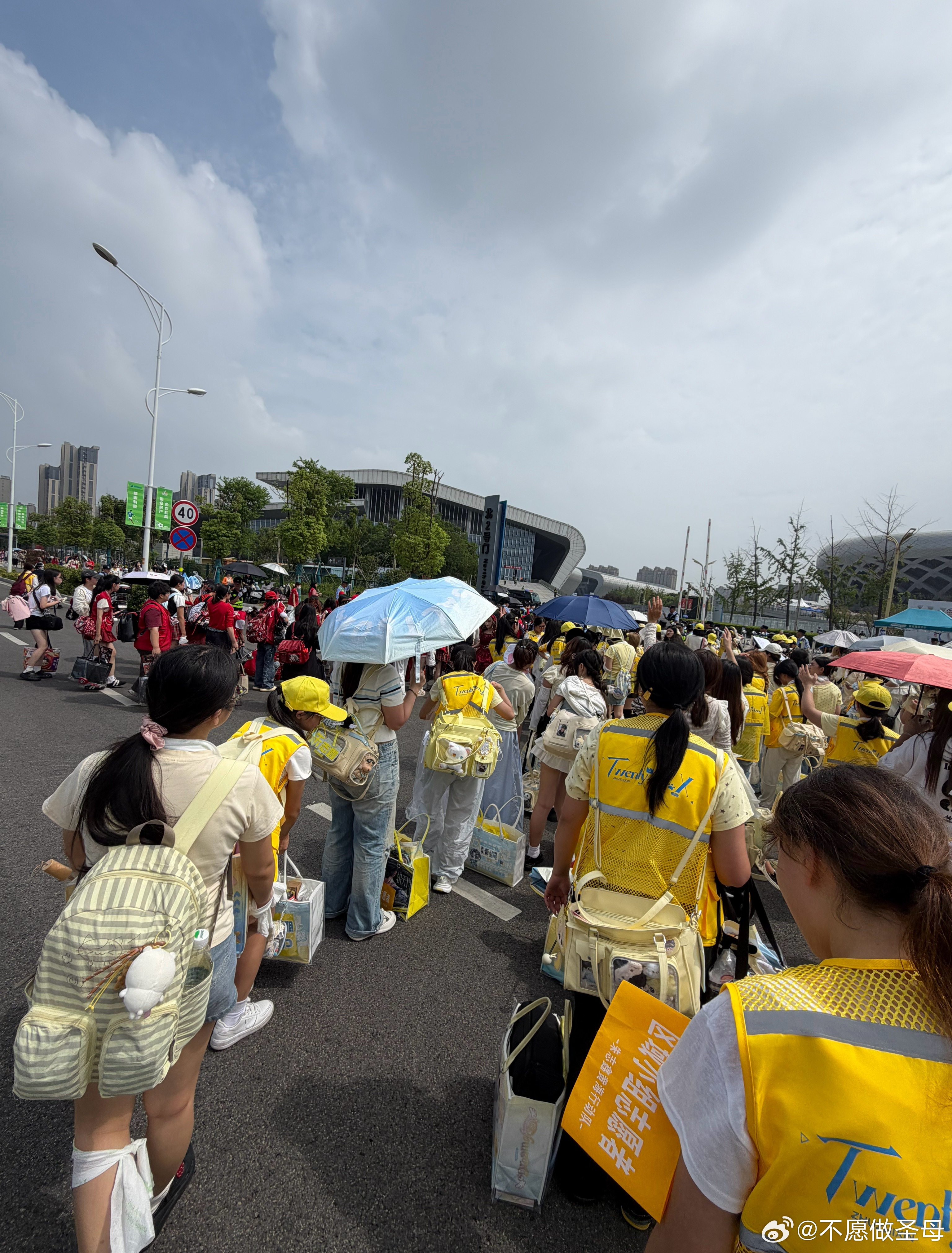 北门棍丝人数碾压[赞] ​​​