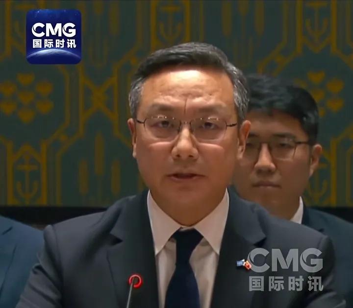 中日今晨联合国激烈交手！中国代表罕见“铁拳”出击，打得对方毫无还手之力！社会舆论