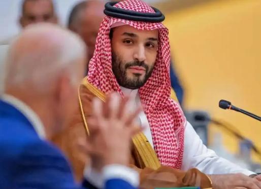 沙特正式向美军开放法赫德空军基地！很多人以为利雅得只是想找个保镖保命。错了！真相