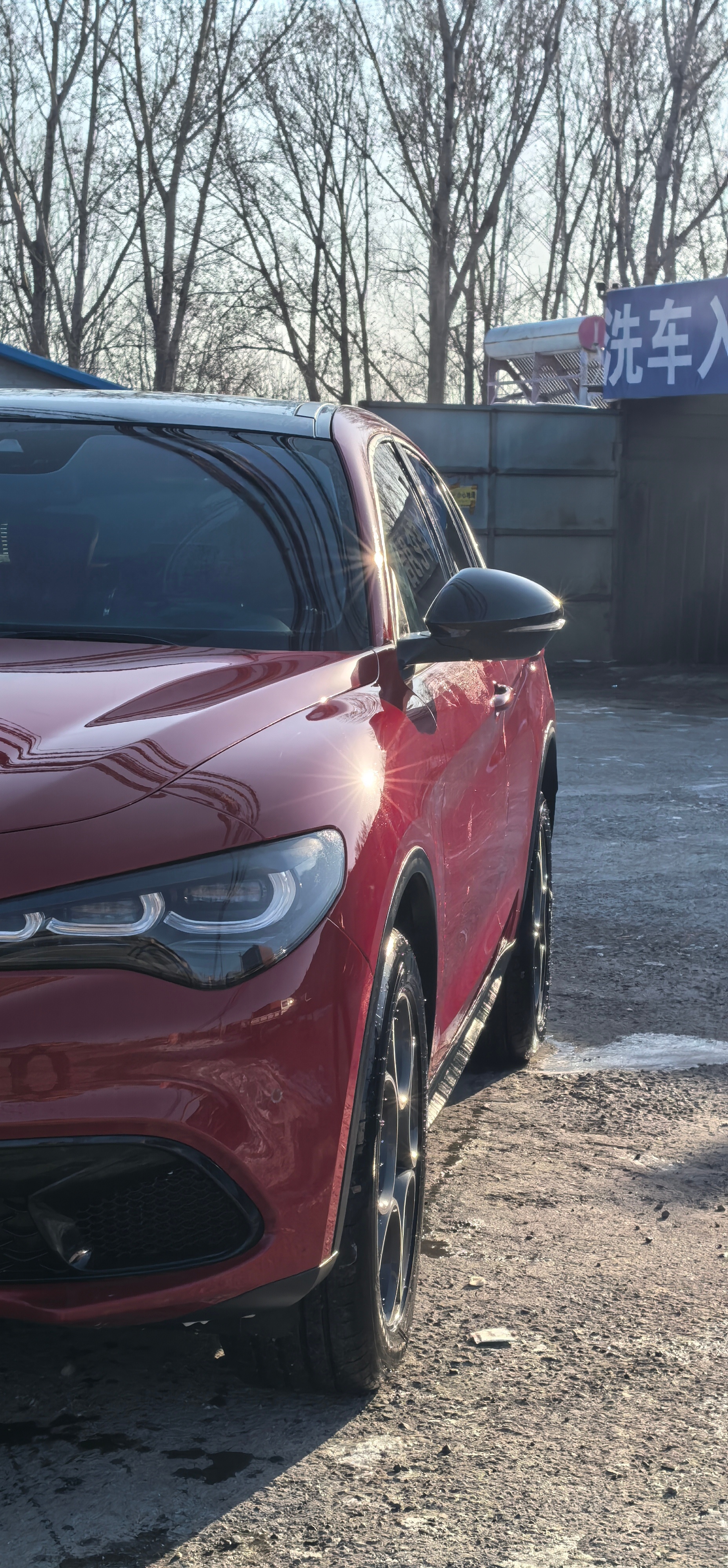 洗车 这个行业的大哥们，是不是不排斥雨雪天气啊。今天洗车排队