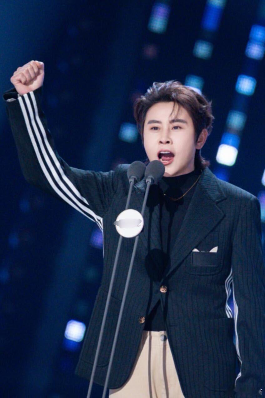 王濛这张嘴借我用用 怼人爽，夸人暖，王濛这张嘴，真的太会拿捏了！ 