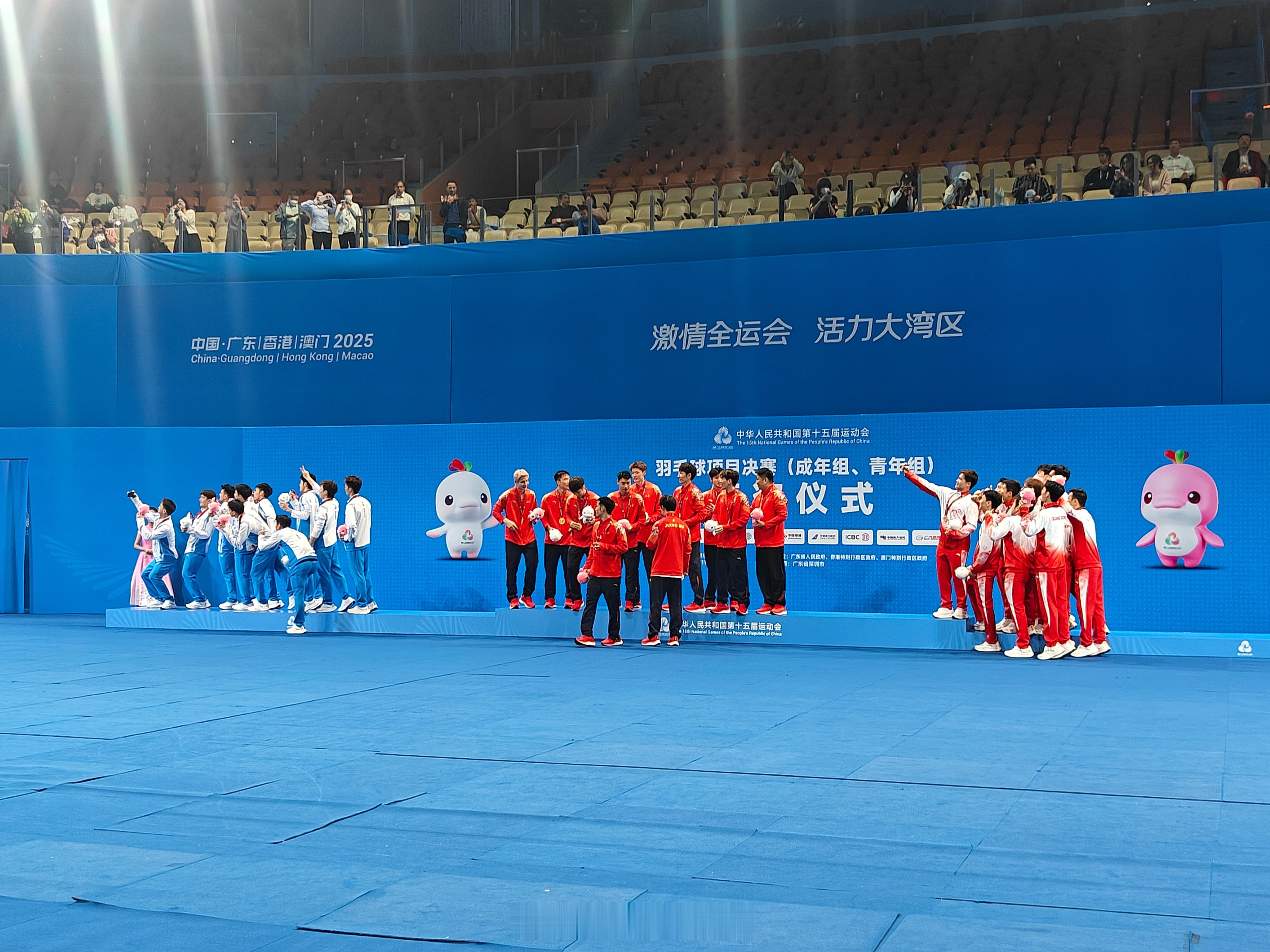 冠亚季军，一起，分别，自拍！🤳