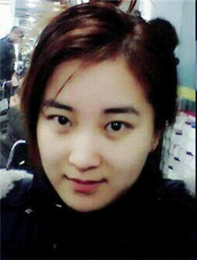 贾玲原来就是高颜值的甜妹子！现在只是回归本色而已。所以有什么好惊讶的呢？
#真心