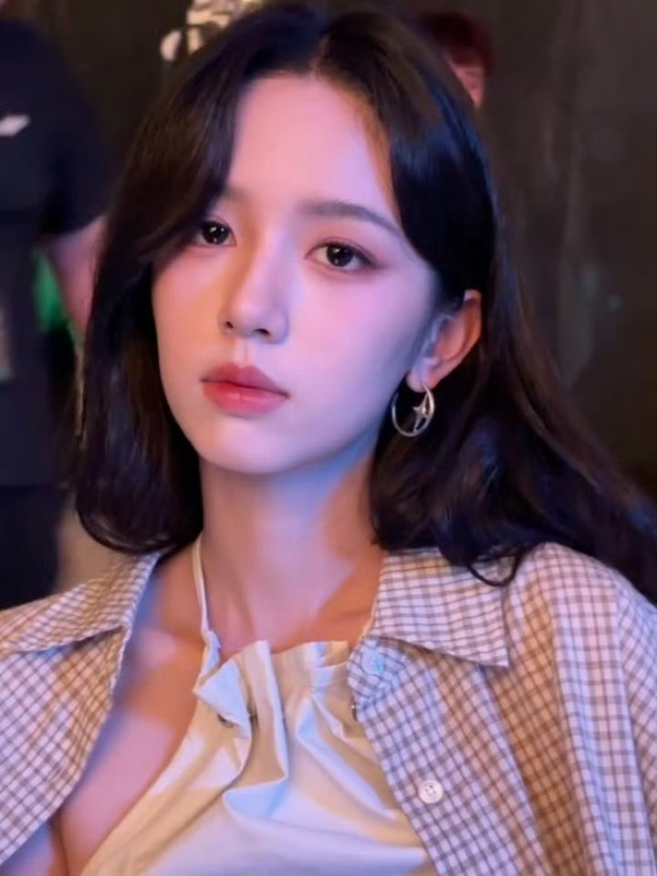 如何让周也老婆感到疑惑 