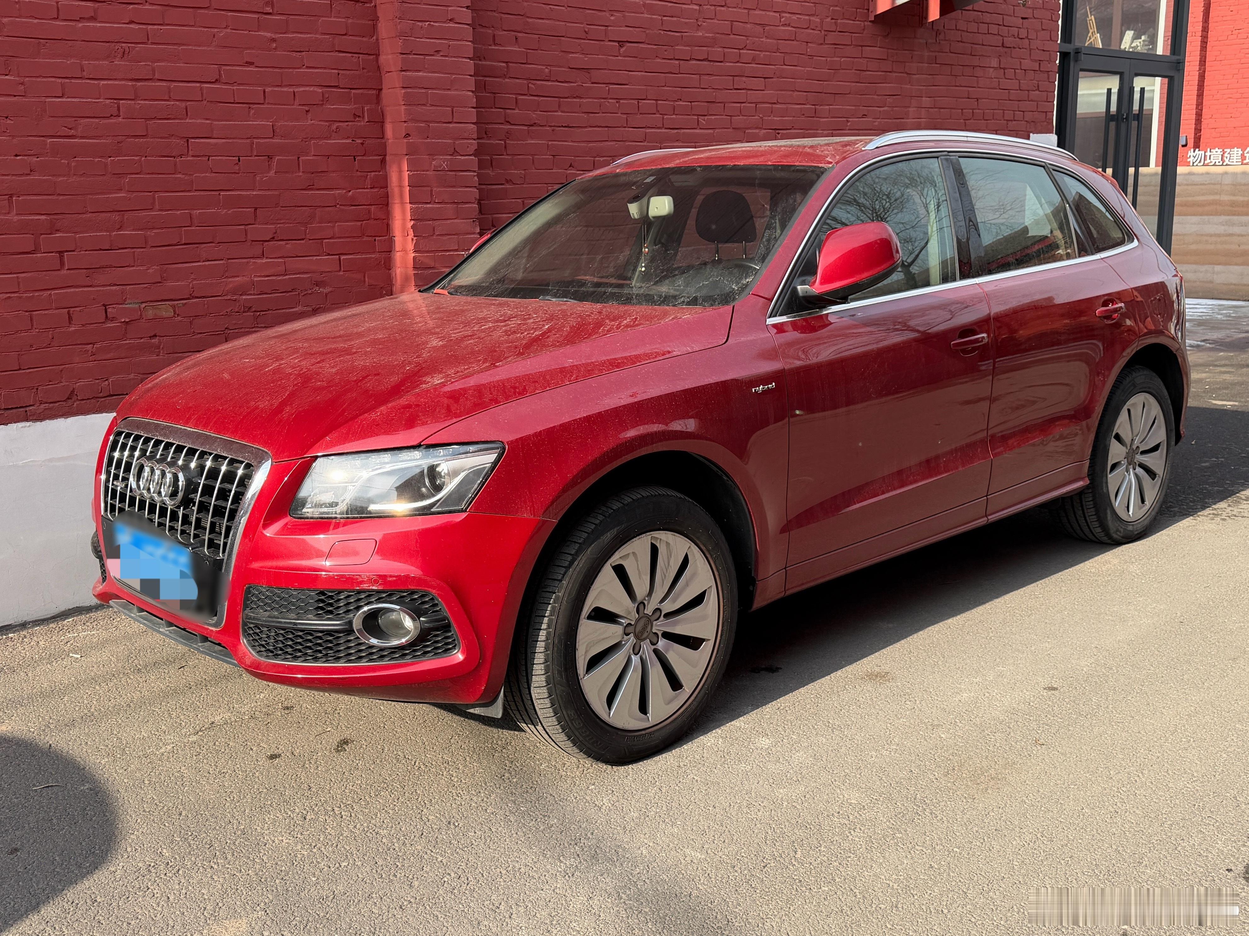 这可太稀了！奥迪Q5混动，当年指导价60万….2012年，60万，可以买个4.0