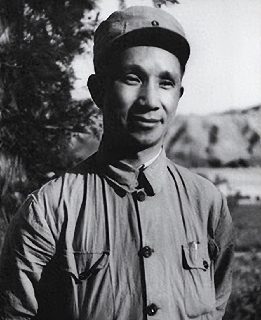 1955年，我国授衔结束后，蒋介石也很快得知了消息。当下属将十大元帅的名单，呈到