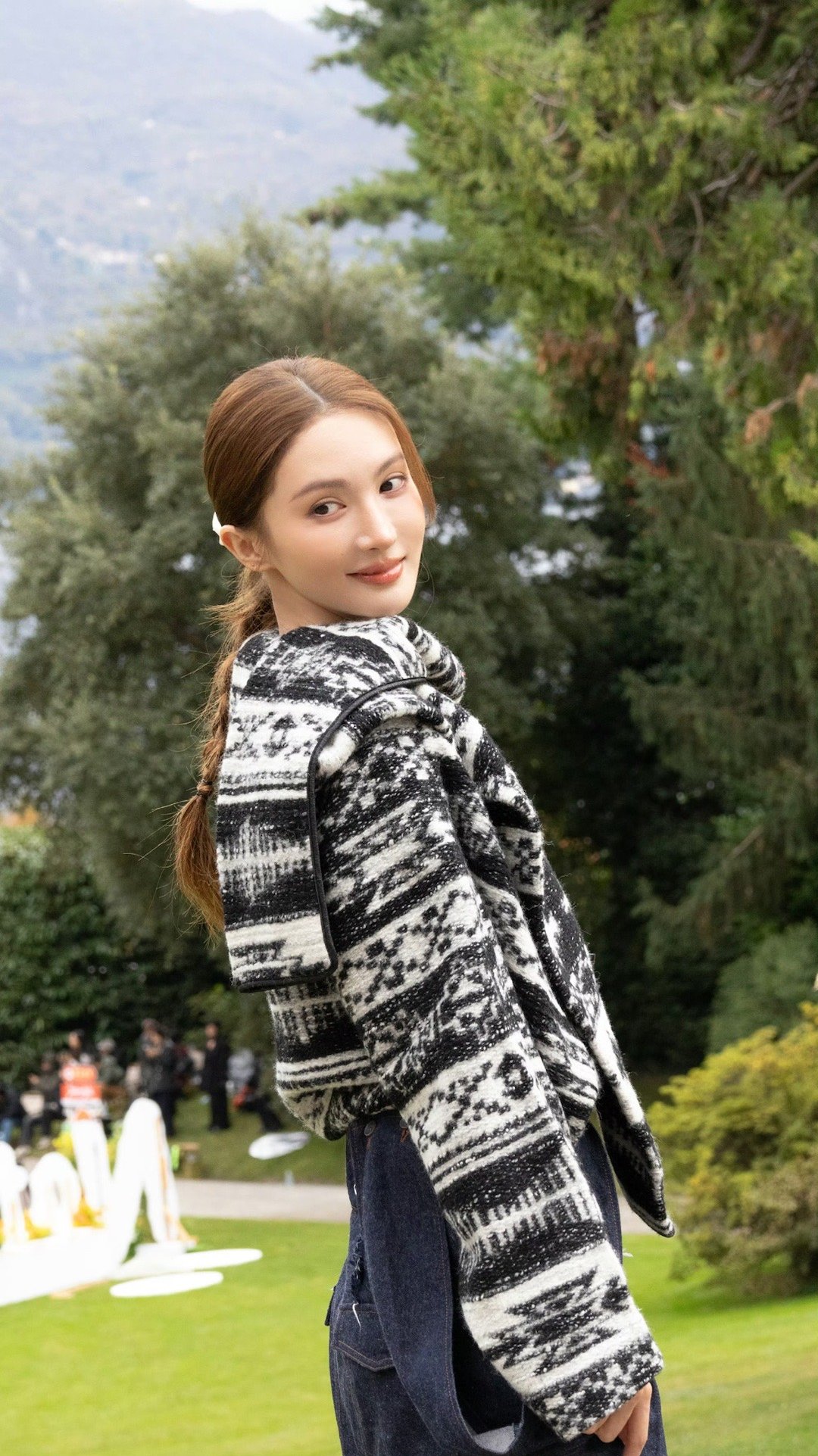 以前看她电视剧觉得演技挺好的感觉这些年作品挺少的！多拍