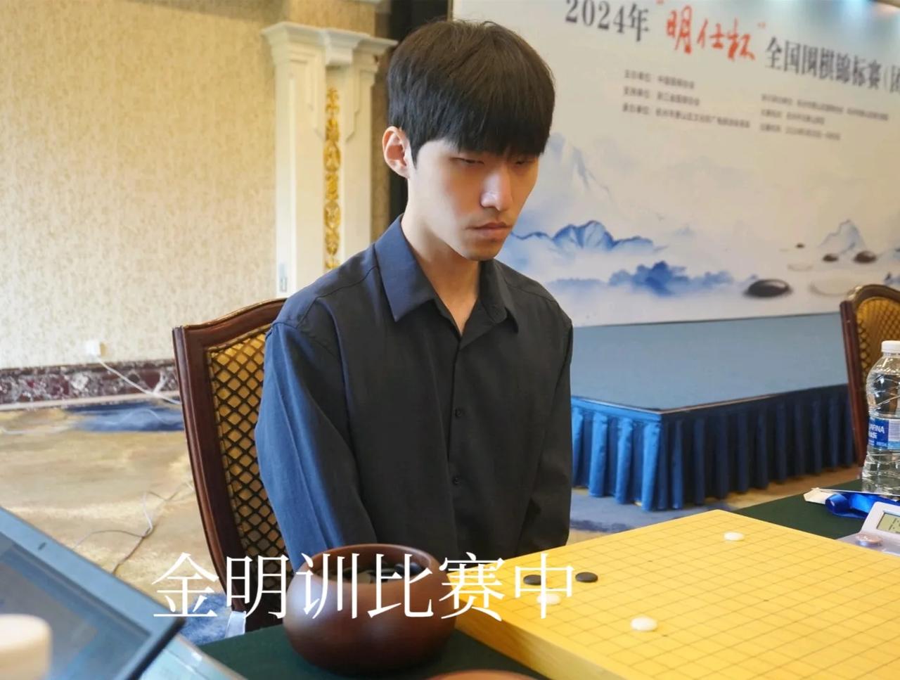 围棋男子乙级团体赛热点话题：

上海清一队一马当先
环旭宝岛队后来居上



2