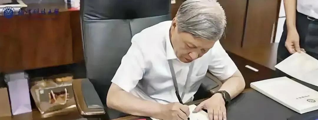 河南658才敢垫底！

这所大学让985边缘到热搜

3秒看懂：

福耀科大首招