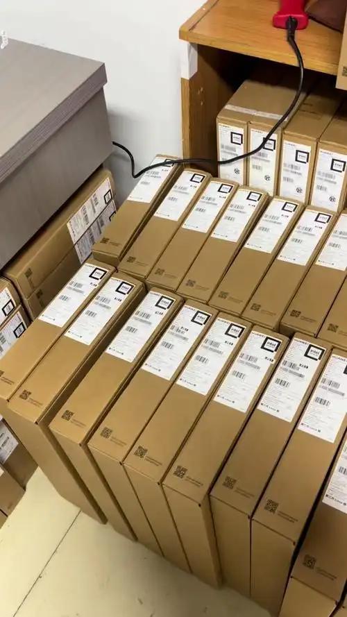 标价 9 万！iPhone Duo 未发先炒，大批黄牛贷款百万豪赌囤货
 苹果首
