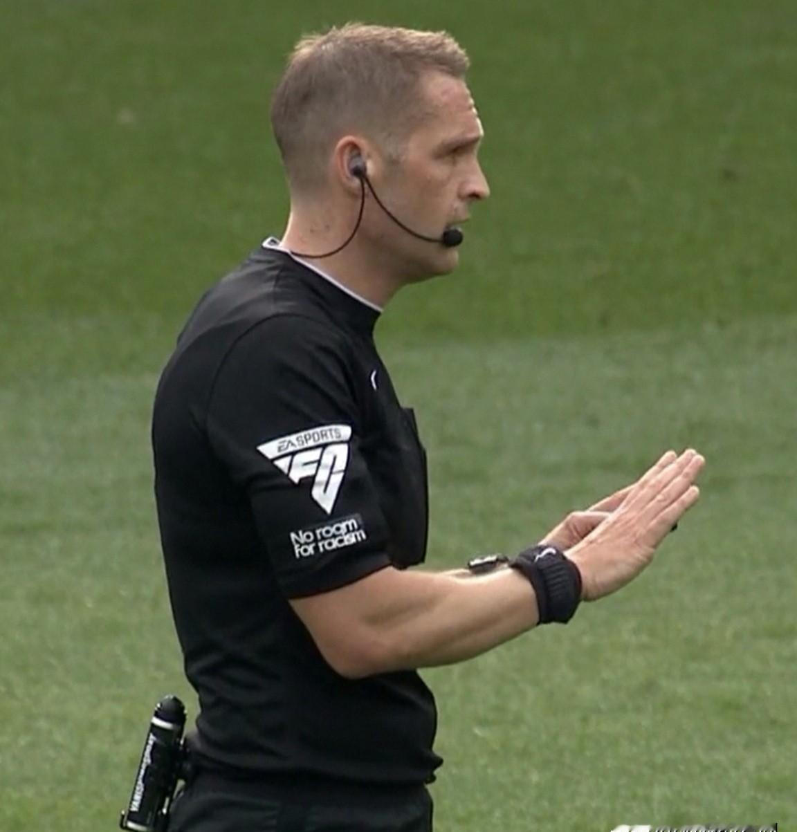 别再说“争四”了，曼联现在要担心的是下赛季有没有欧协联踢。
踢了19轮，净胜球是