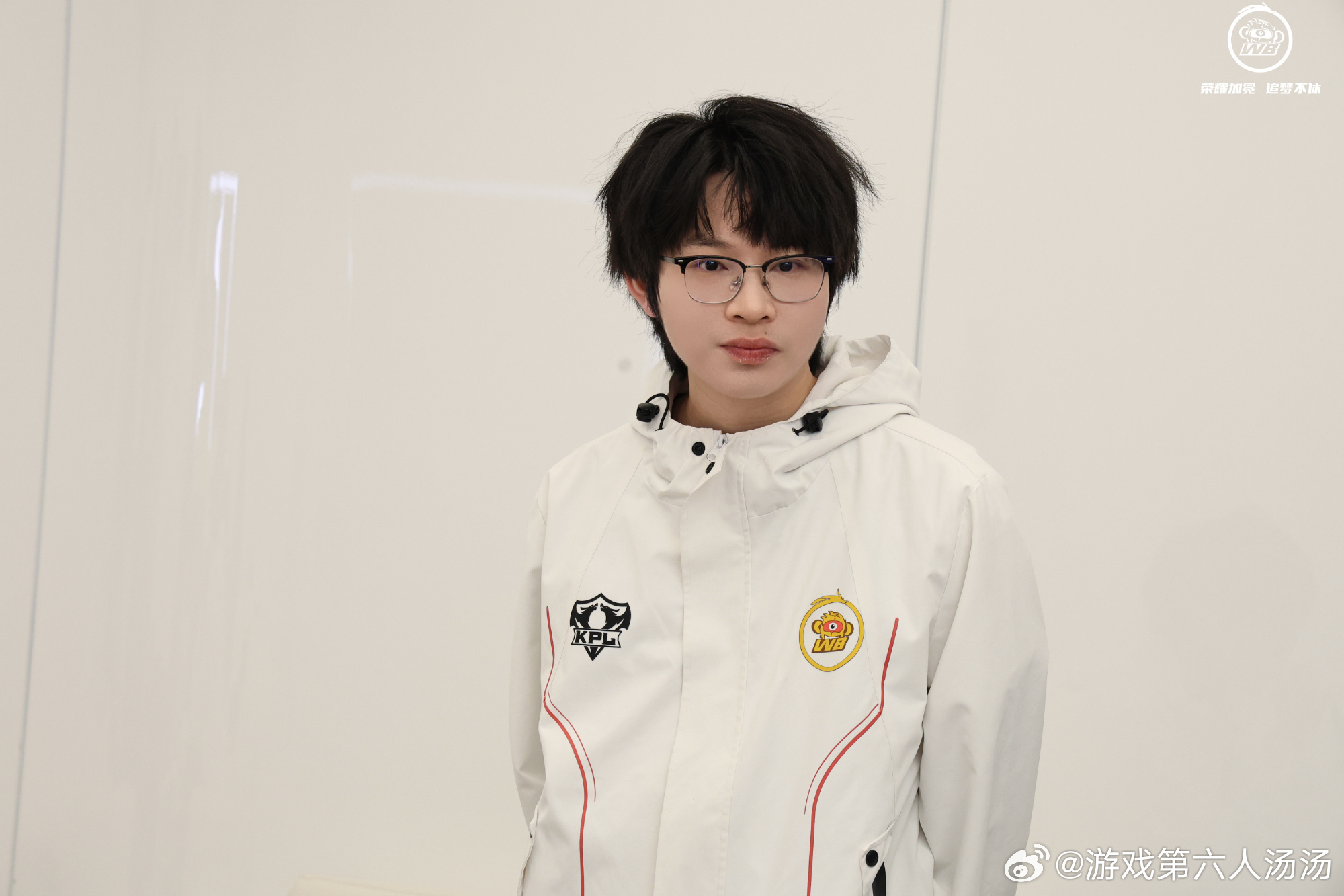 WB确认第二轮S组北京WB战胜Hero后确认晋级第二轮S组，期待在S组打出更多精
