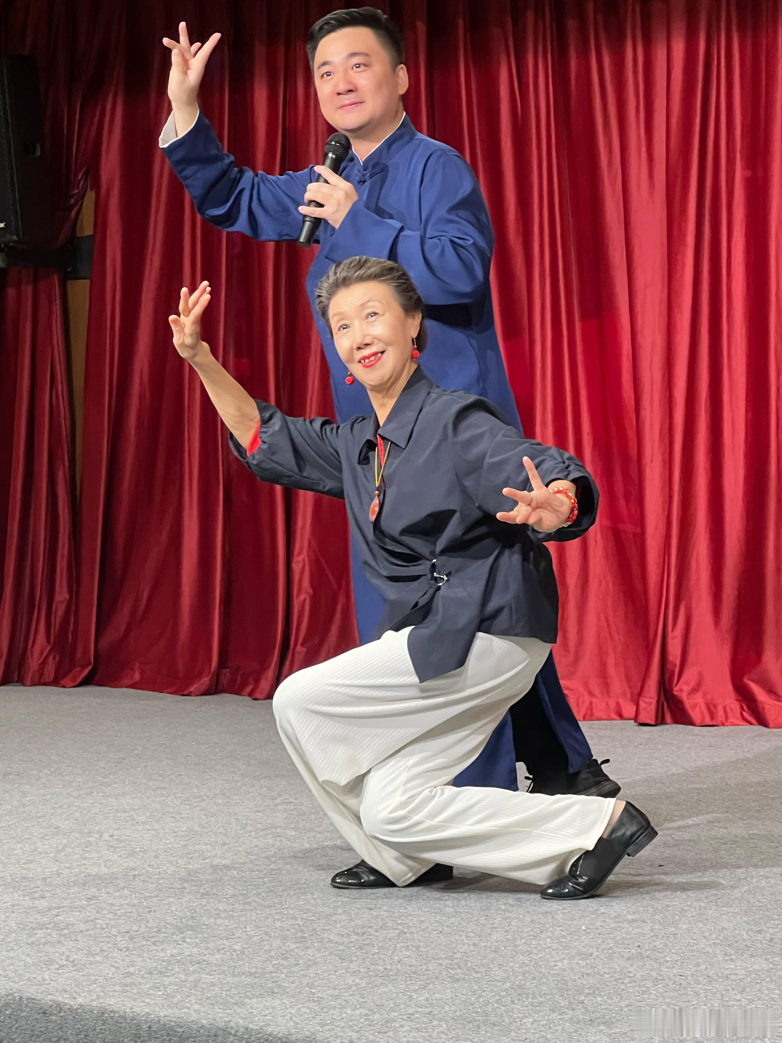 【襄阳兰凤戏曲艺术博物馆迎三周年 黄梅戏专场演出亮相昭明台】10月8日下午，襄阳