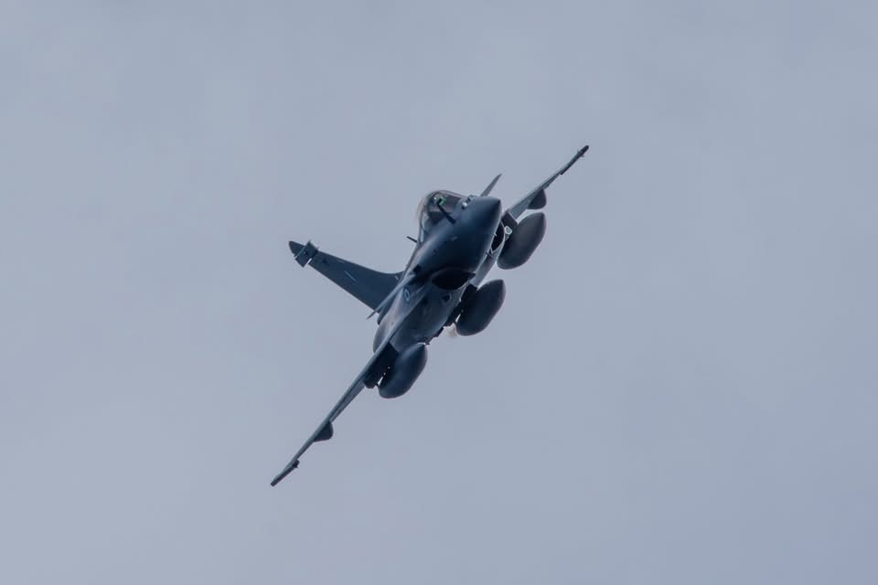 法国海空军动向🔻“戴高乐”号航母战斗群（CSG）向东地中海机动（图1-3）今日