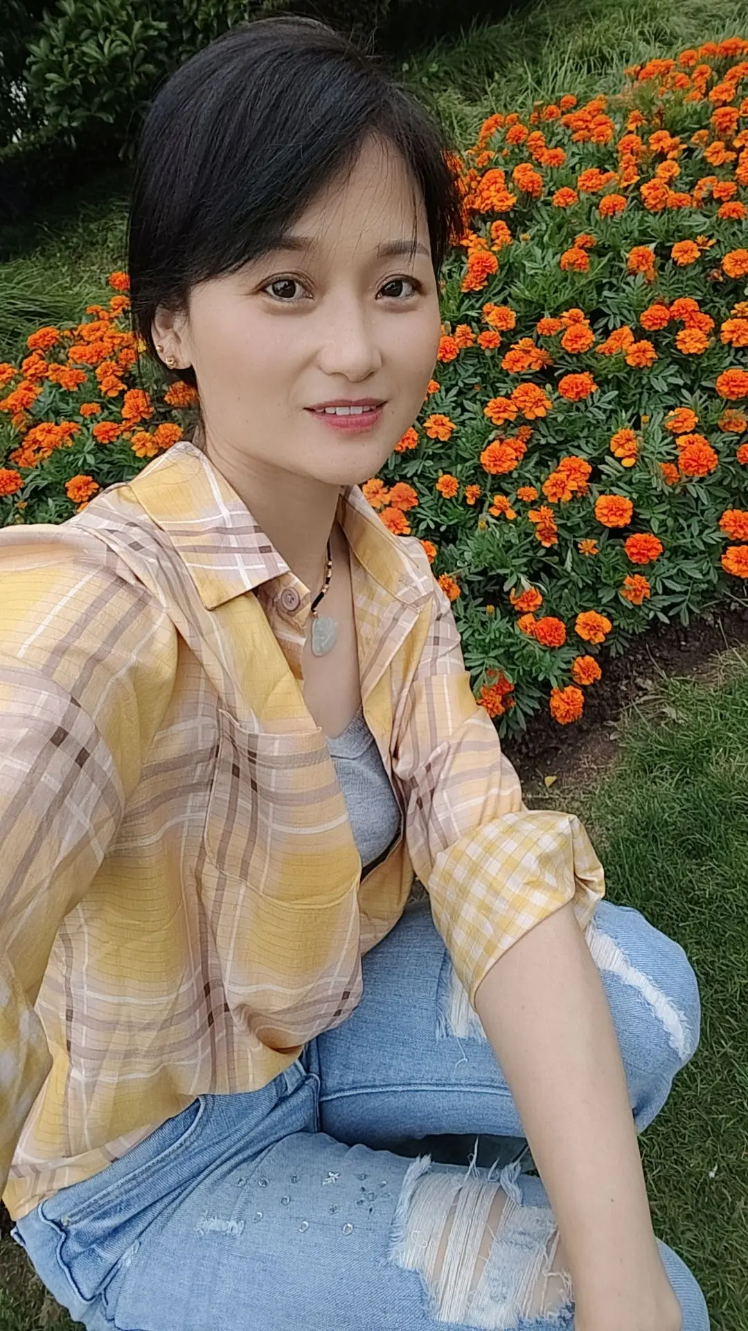 我只是个女人，有许多事我只是在硬撑着，我也有心情不好想发脾气的时候，我...