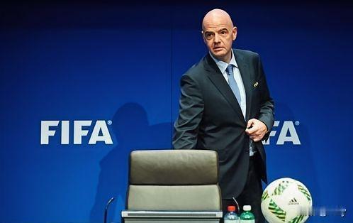 世界杯决赛门票卖230万美元，美国二级市场疯了？FIFA官方平台在卖。
这事不是
