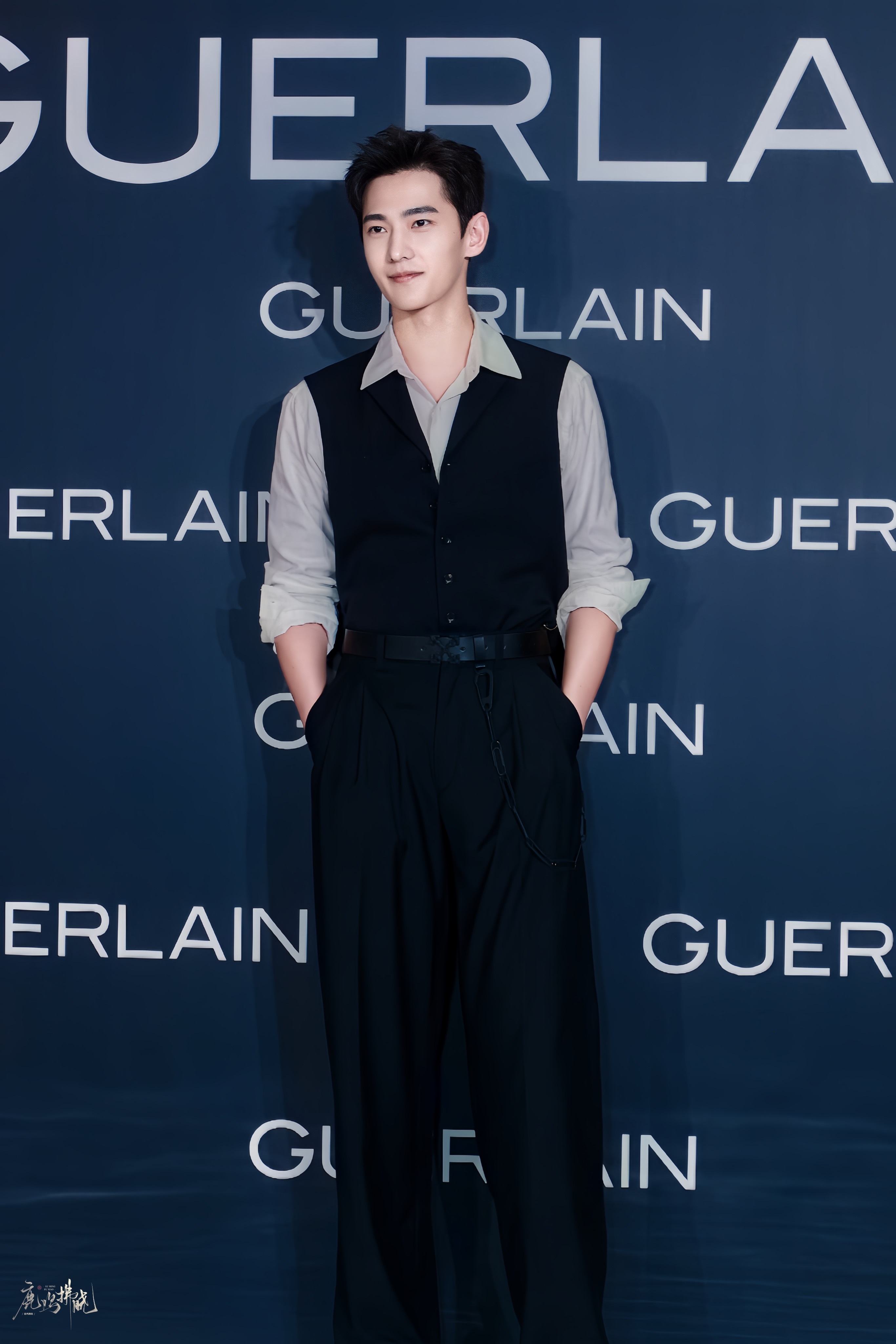 娇兰｜活动截修📷.考古四年前娇兰的活动，仅用1秒就爱上了杨洋。这组真的星感巨浓