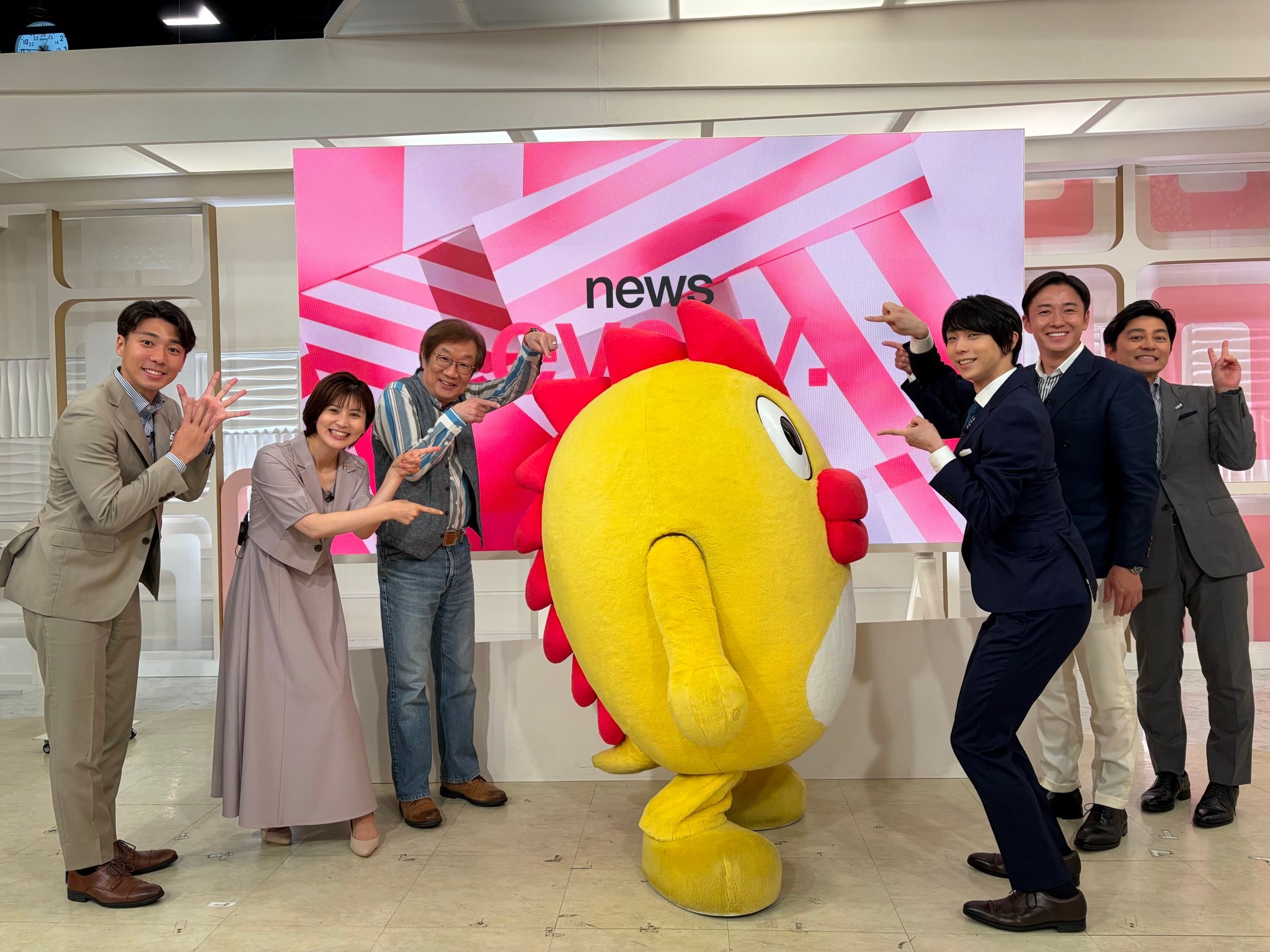 贴贴还在继续 