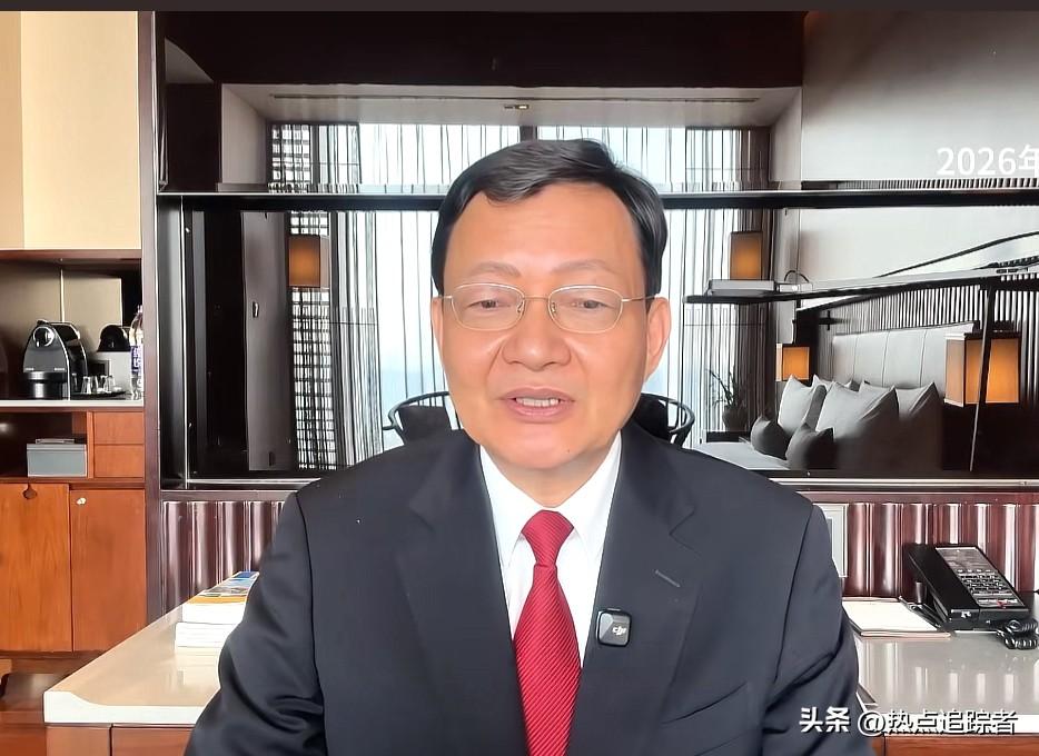 今天收盘后，经济学家李大霄更新视频对市场走势加以解读。李大霄说，今天市场下跌13