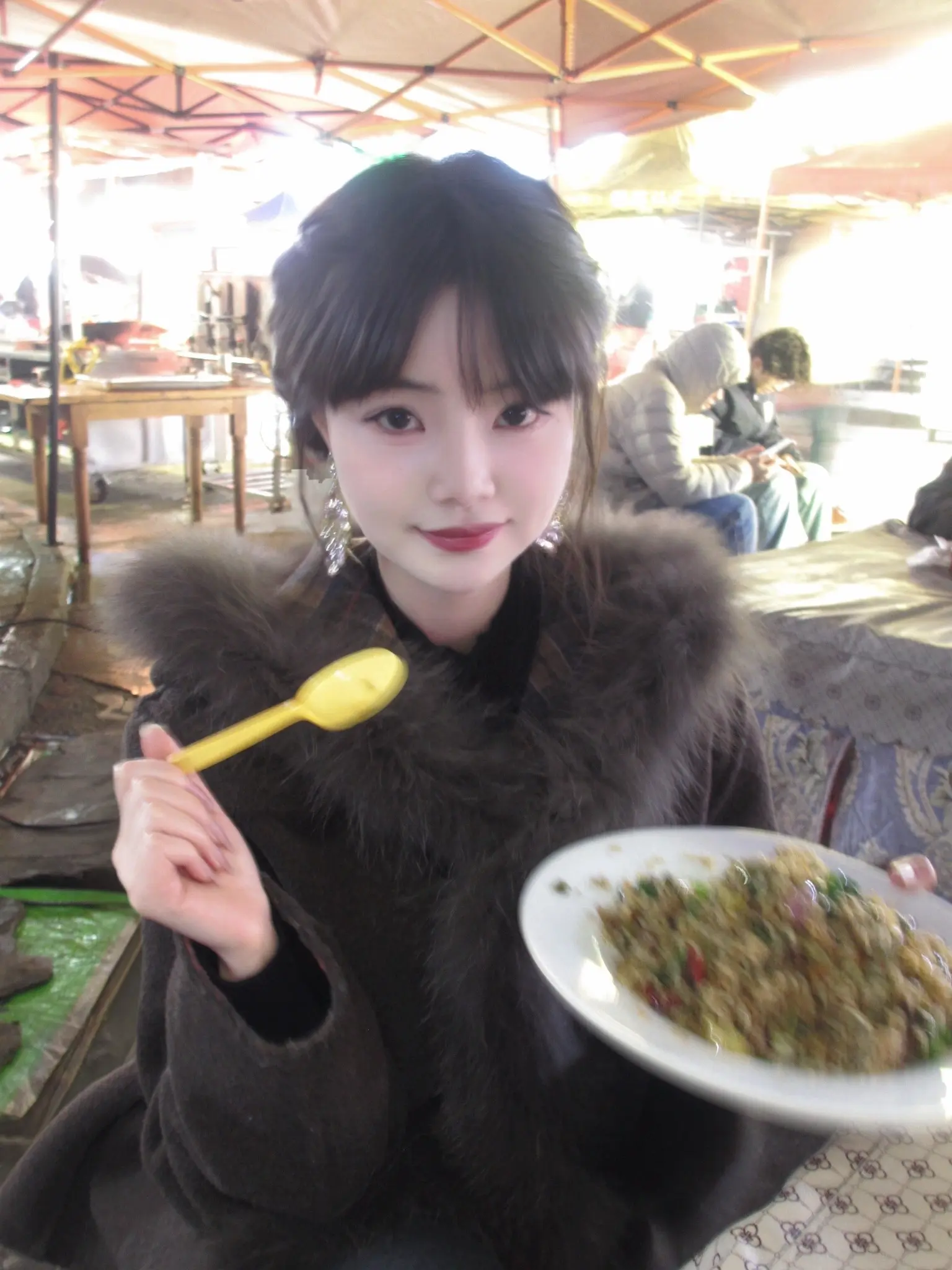 什么一生一世一双人 我还一撇一捺一个人呢