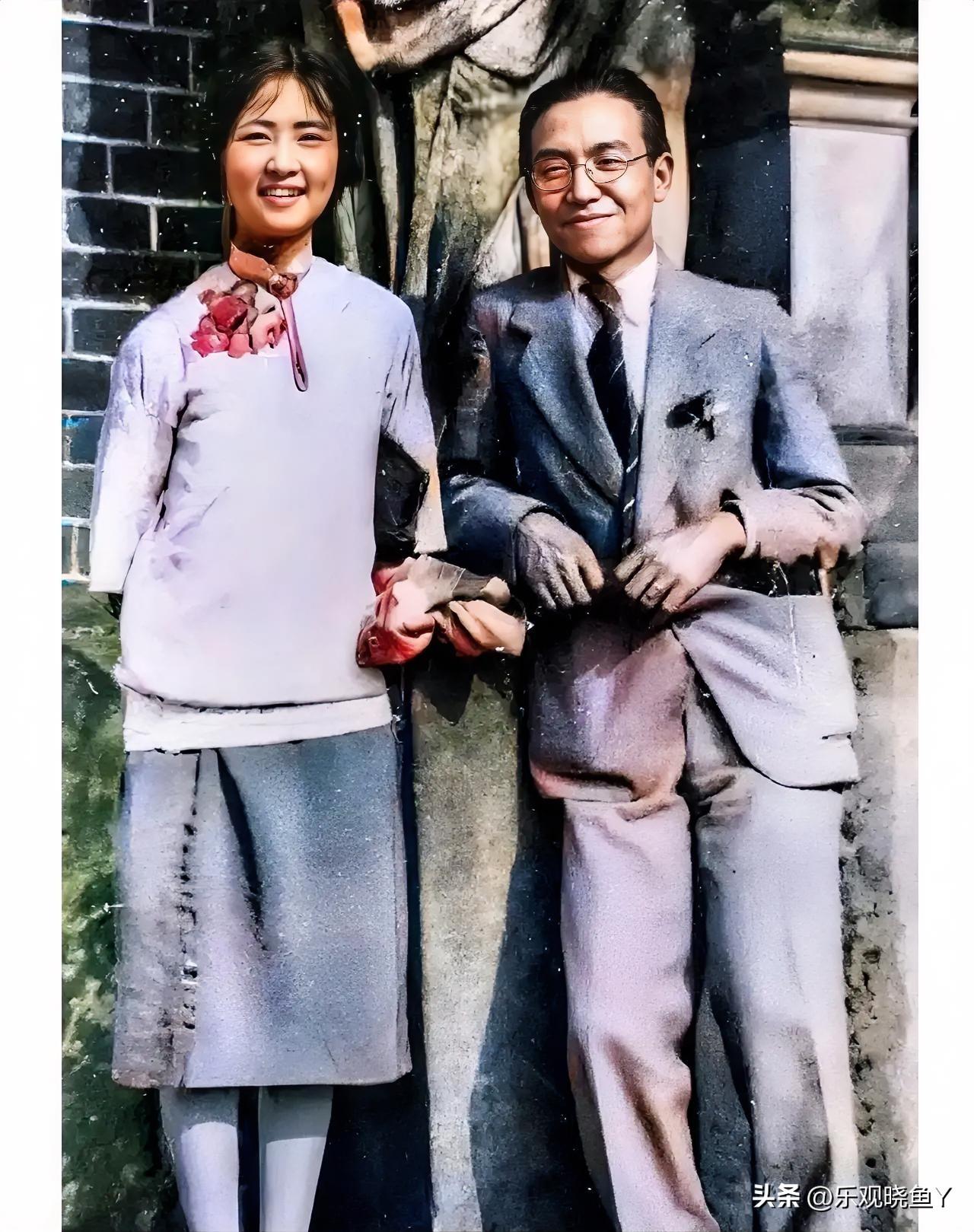 这才是1928年24岁林徽因与27岁梁思成新婚时的真实貌相，这并非演戏，也不是某