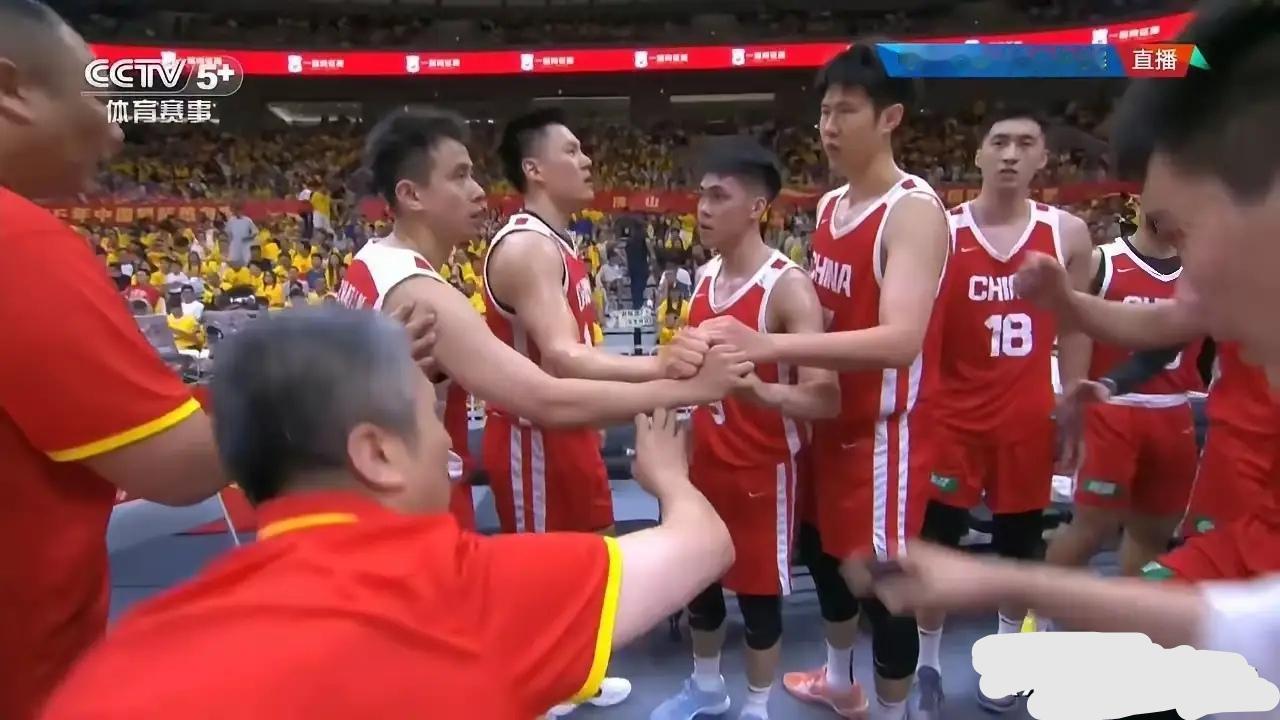 中国男篮集训四个月到底练了什么？
         中国男篮集训了四个月呀，纵观