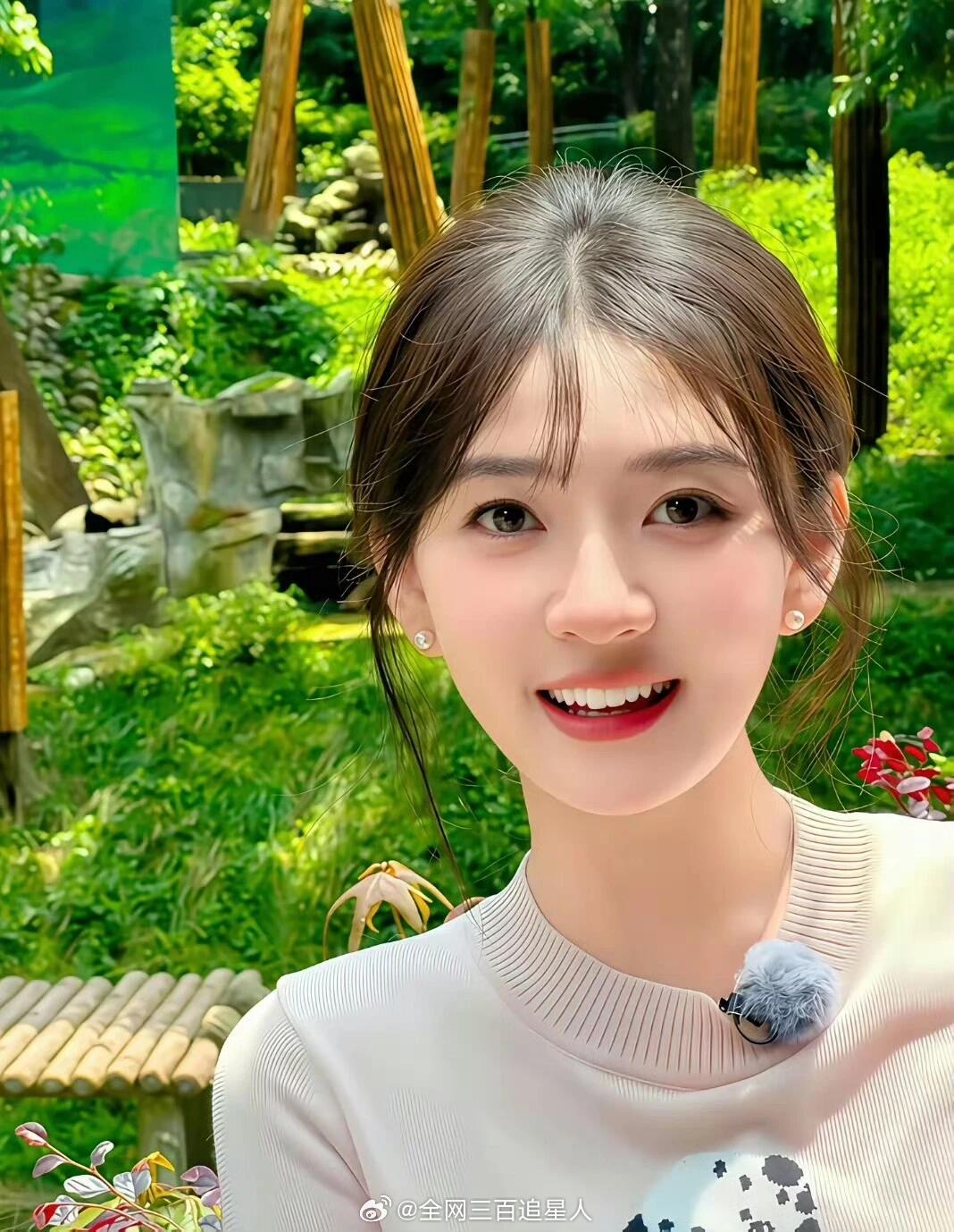 emm。。。陈哲远和杨迪同一个镜头下的梁洁 