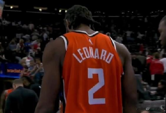 沮丧！伦纳德谈快船又输了：

“我们又搞砸了。”

“这失利真的让人沮丧。”
