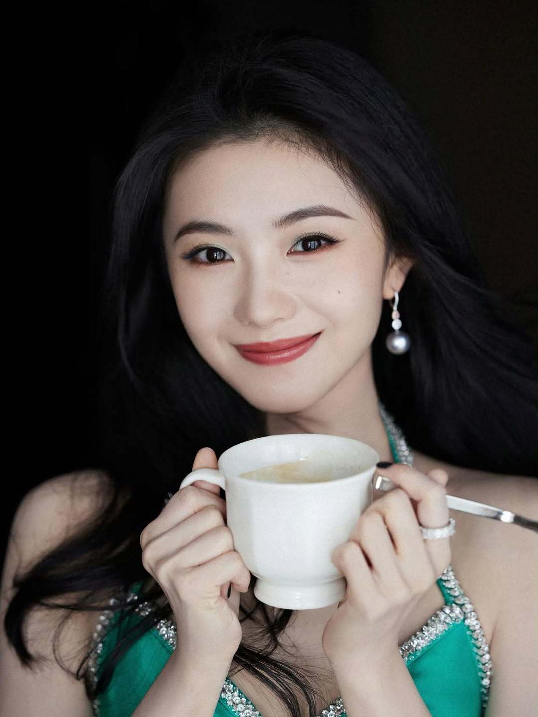 刘浩存 ​​​