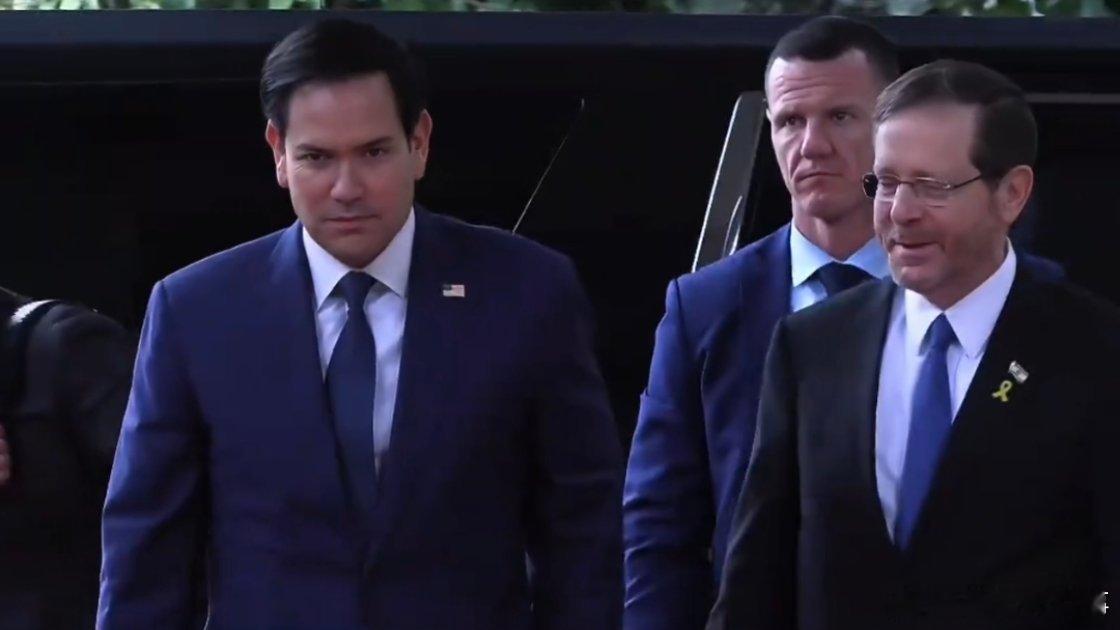 美国人称，委内瑞拉的军事集结是由特朗普直接推动的，而非卢比奥 