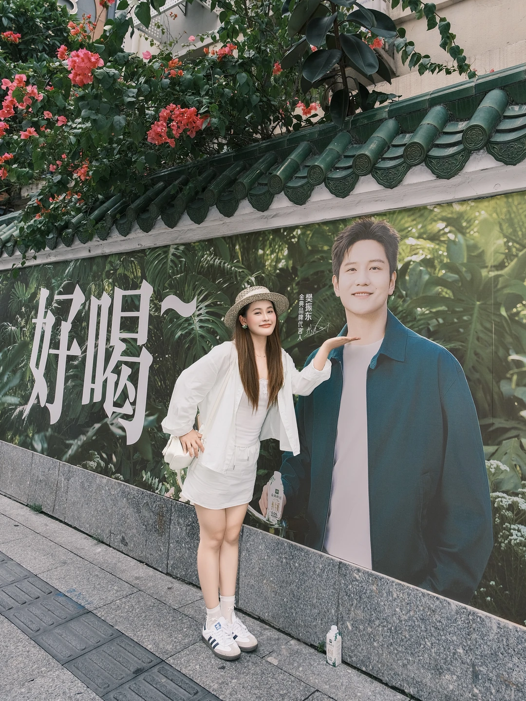 广州街头！！偶遇到了樊振东痛车！！