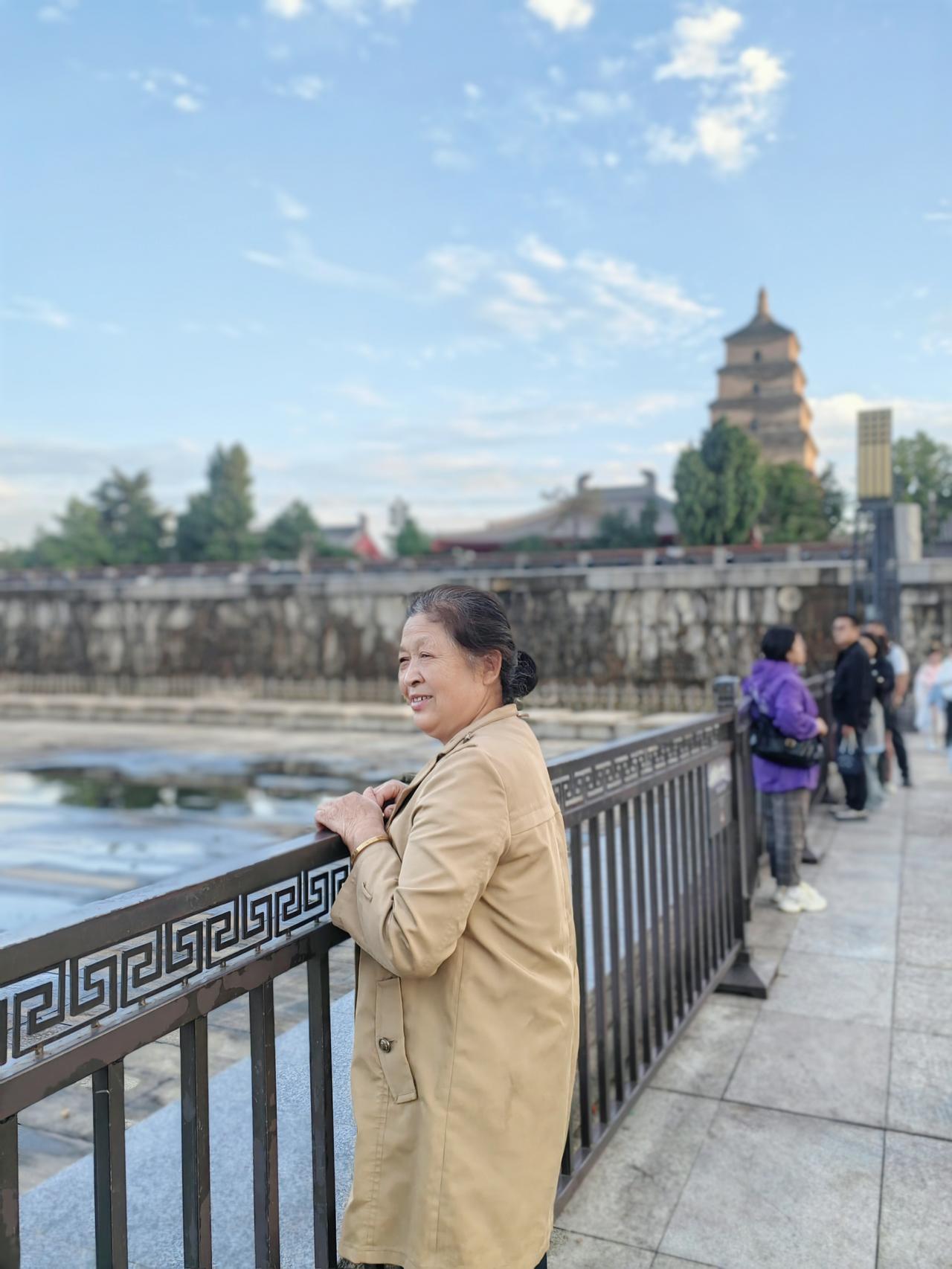风过雁塔，梦回大唐。
​
​带妈妈打卡大雁塔。