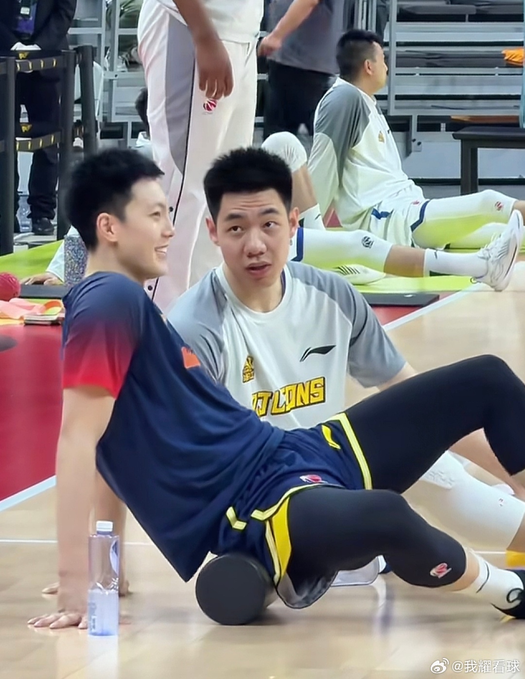 广东队大名单出炉，焦泊乔依旧缺席，广厦这边孙铭徽、巴里布朗缺阵，本赛季首次和卫冕