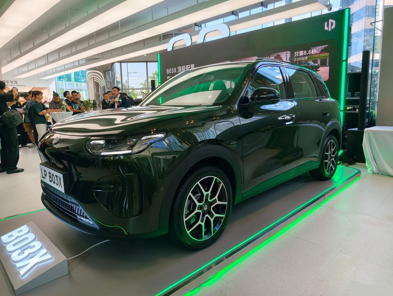 零跑6万多元的小车，到了香港卖18.99万港元，还能打吗？零跑B03X已经在香港