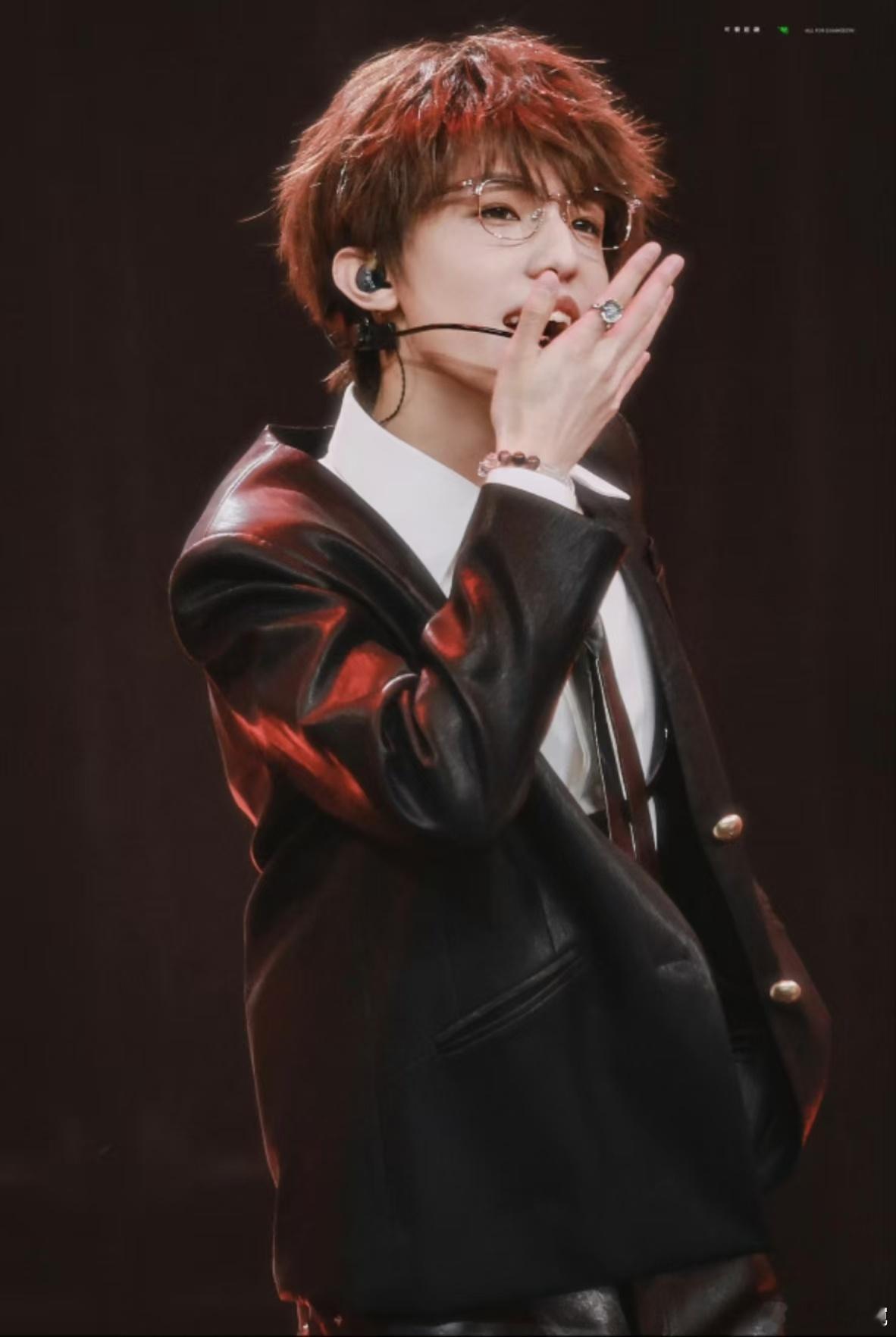 张泽禹 IWarnedMyself好好好张泽禹个人直拍I Warned Myse