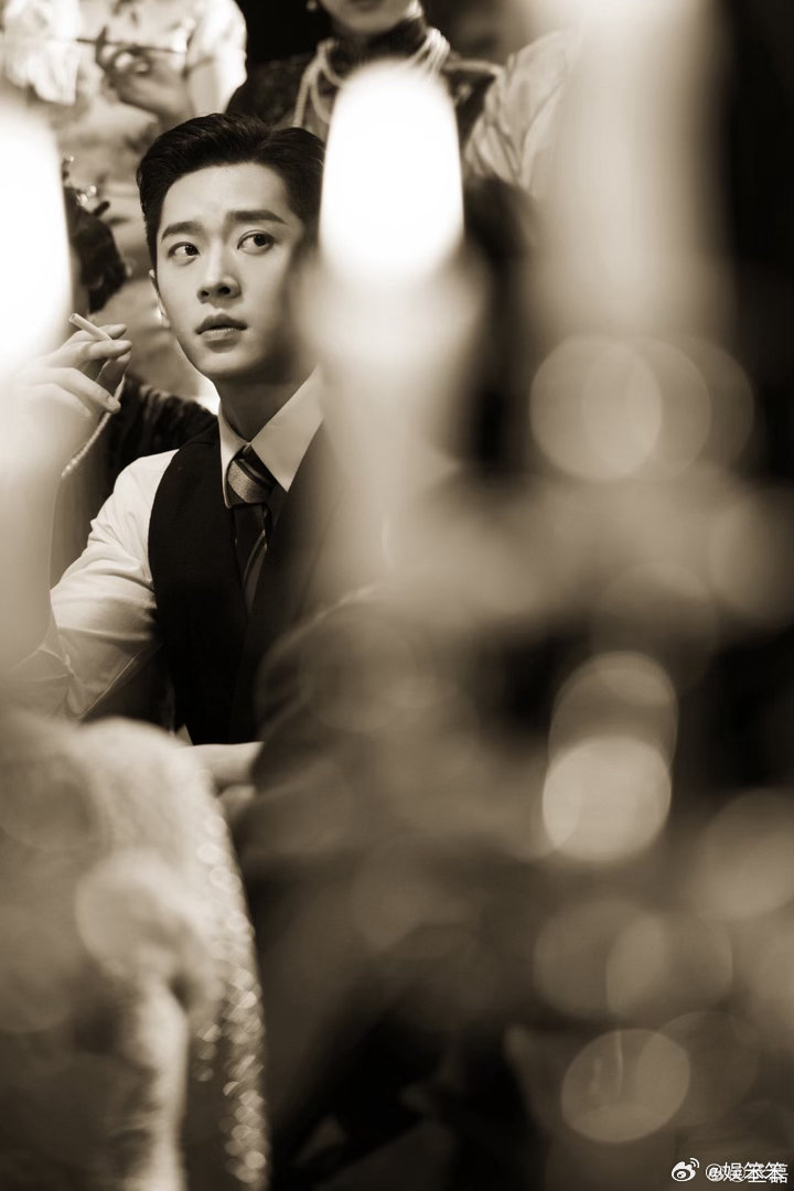 丞磊说希望最后的结果能如意 玉簟秋顺利杀青啦！丞磊新角色让人期待得不行，他说希望