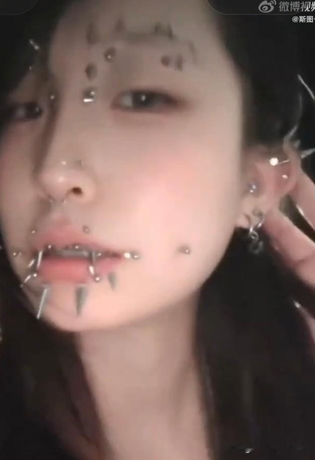 问我怎么和别人亲嘴？问我怎么和别人kiss，其实我不和别人kiss，我不和别人亲