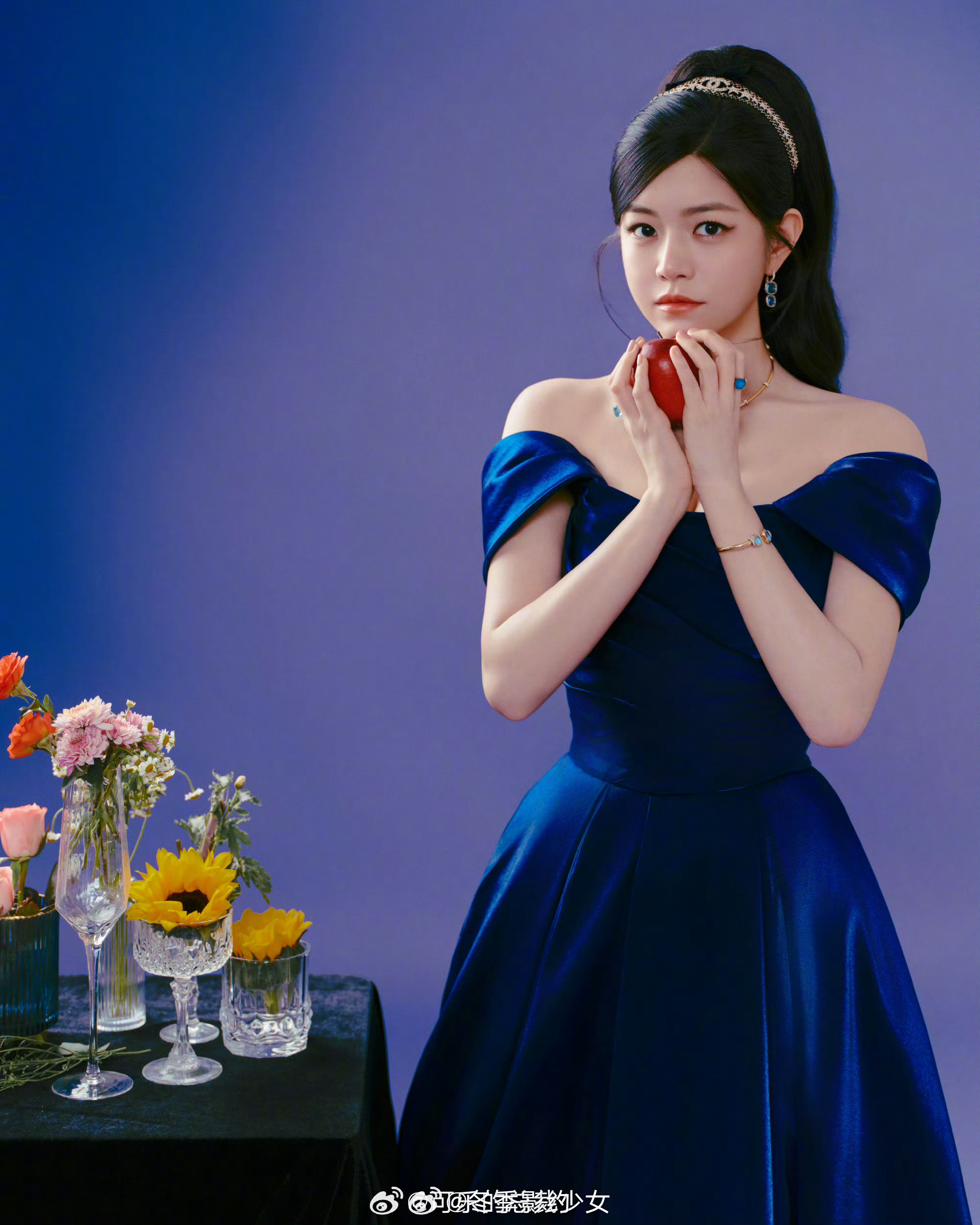 看得出她是公主陈妍希 每次看到陈妍希都会被她的状态治愈，这次盛典上更是美出新高度