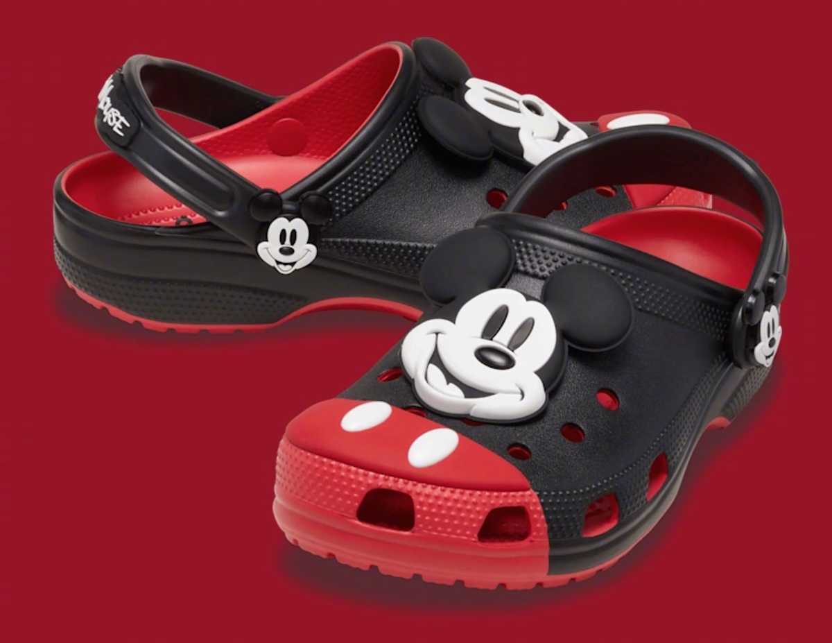 Disney x Crocs Classic Clog卡骆驰与迪士尼推出全新联名