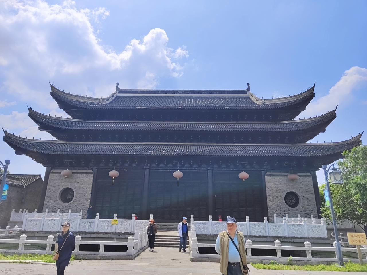扬州重宁寺（万寿重宁寺）
 历史地位
清乾隆年间（1783）盐商为迎乾隆南巡所建