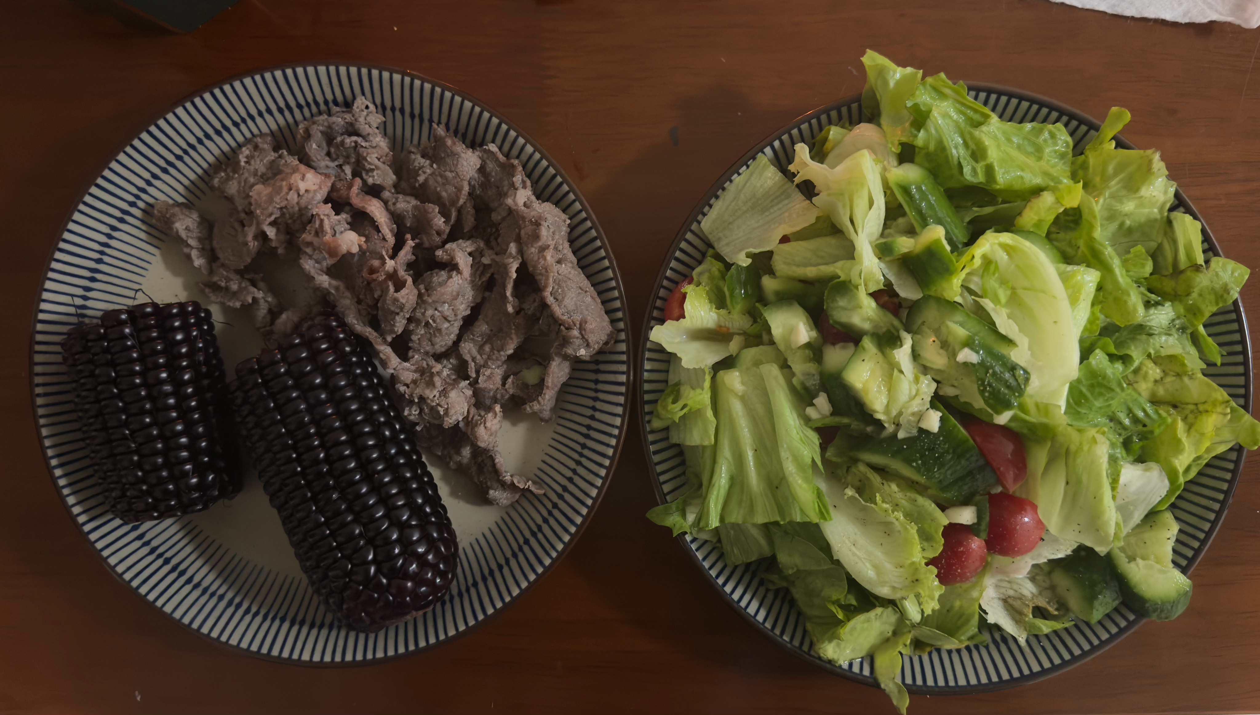 晚饭吃的啥？凉拌绿化带🥬牛肉🥩玉米🌽还有一杯豆浆说好减脂的来打卡了，第3️
