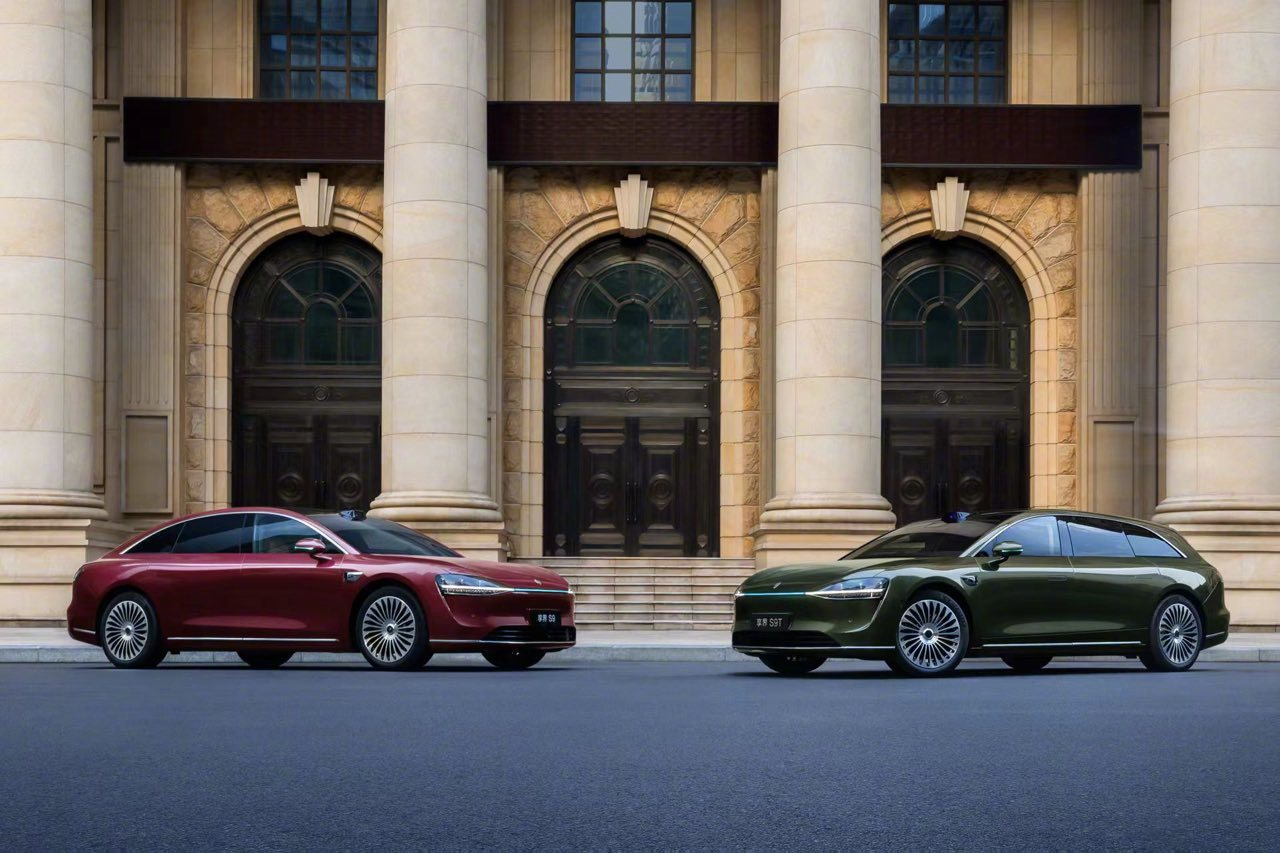 享界让豪华轿车市场四分天下 以前30万级豪华车有点像“三国鼎立”，BBA很稳定，