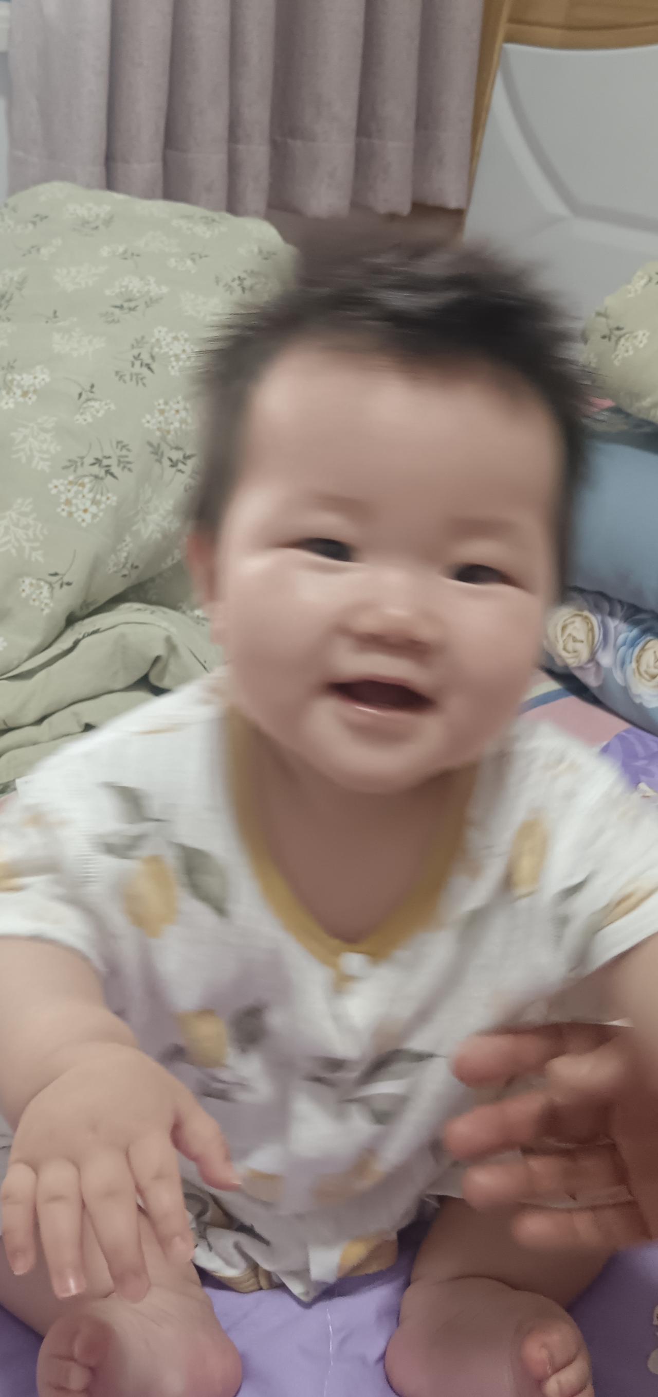 一句话证明你老了！字数越少越好半生卸下公务，两地心系孙辈。